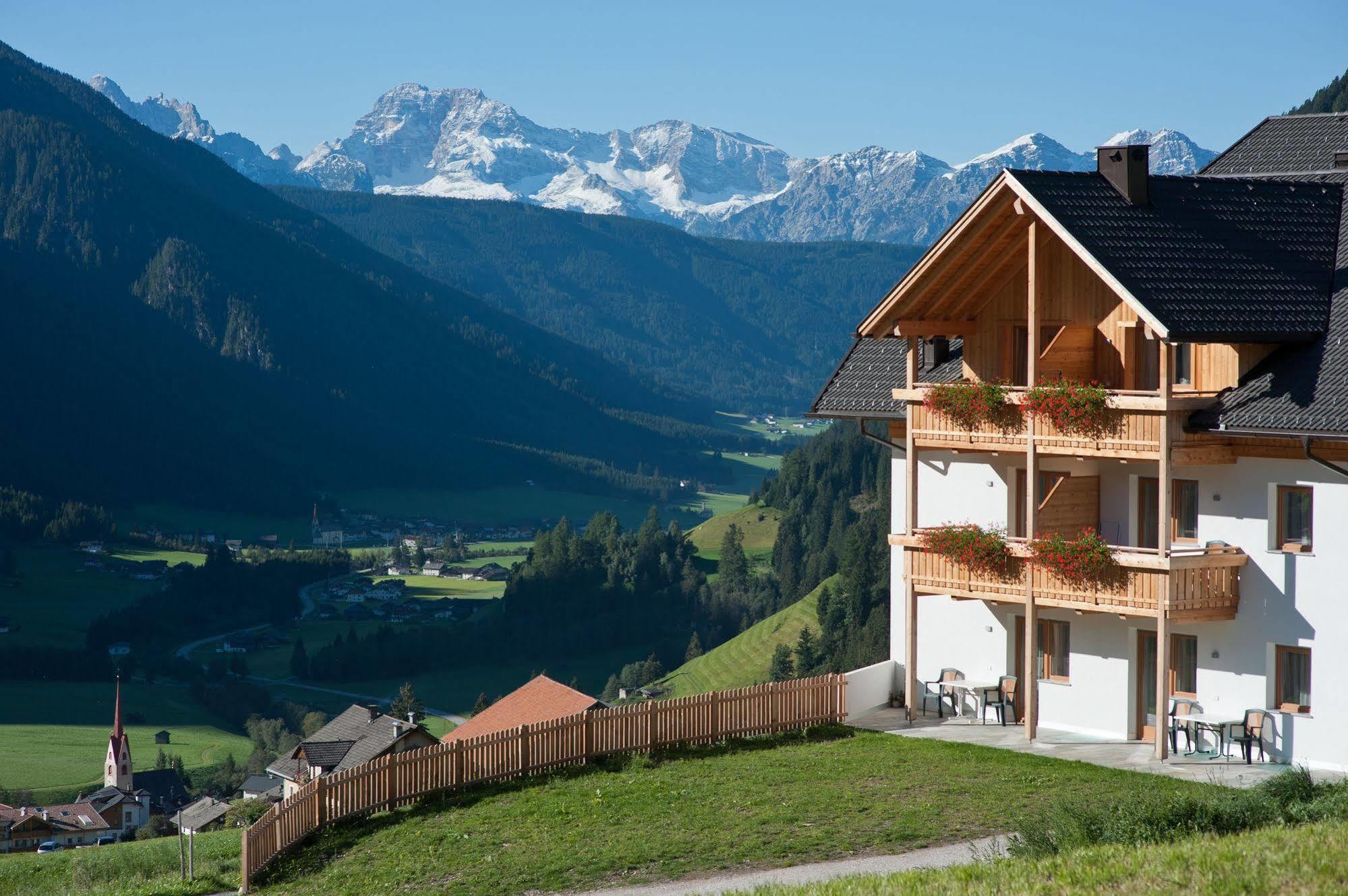 Mountain Residence Montana Санта Мадалена ин Казиес Екстериор снимка